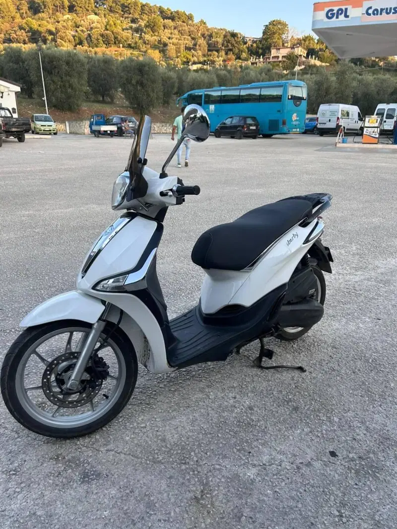 Piaggio Liberty 50 (2018 - 20) (2)