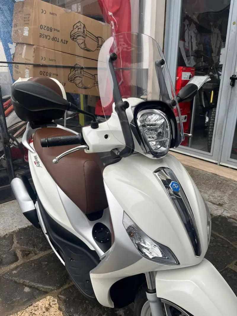 Piaggio Medley 150 ABS (2016 - 19) (12)