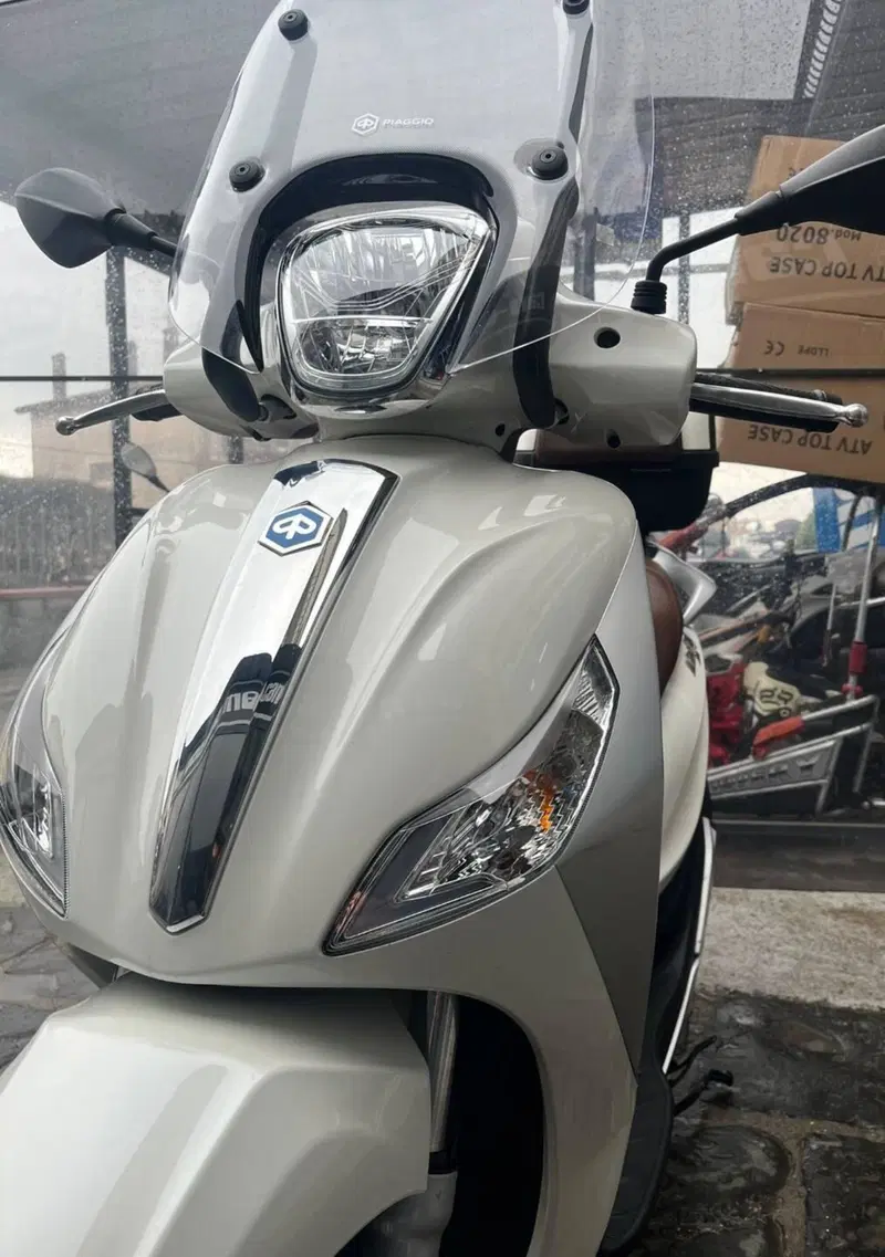 Piaggio Medley 150 ABS (2016 - 19) (14)