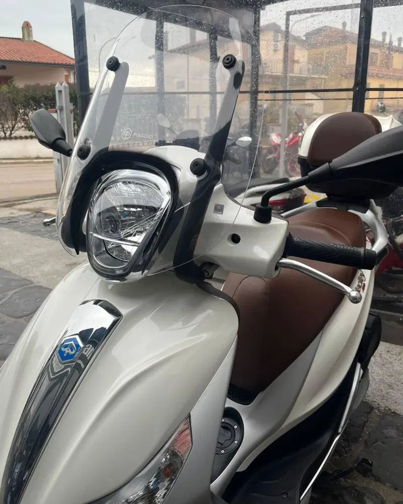 Piaggio Medley 150 ABS (2016 - 19) (13)