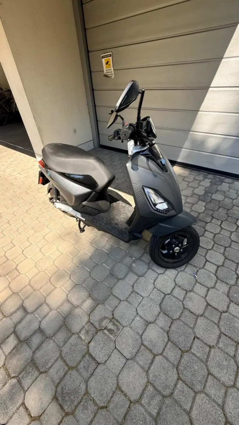 Piaggio 1 Active (2022 - 26) (3)