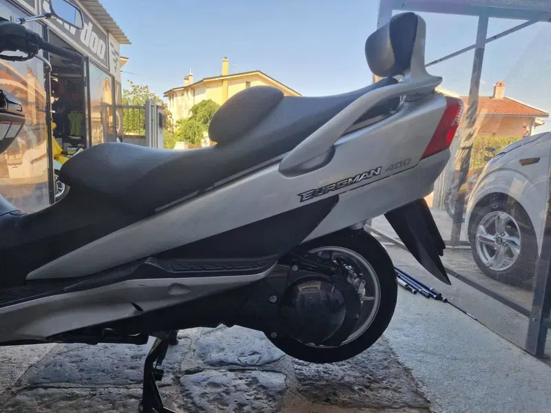 Suzuki Burgman AN 400 (2001 - 02) (11)