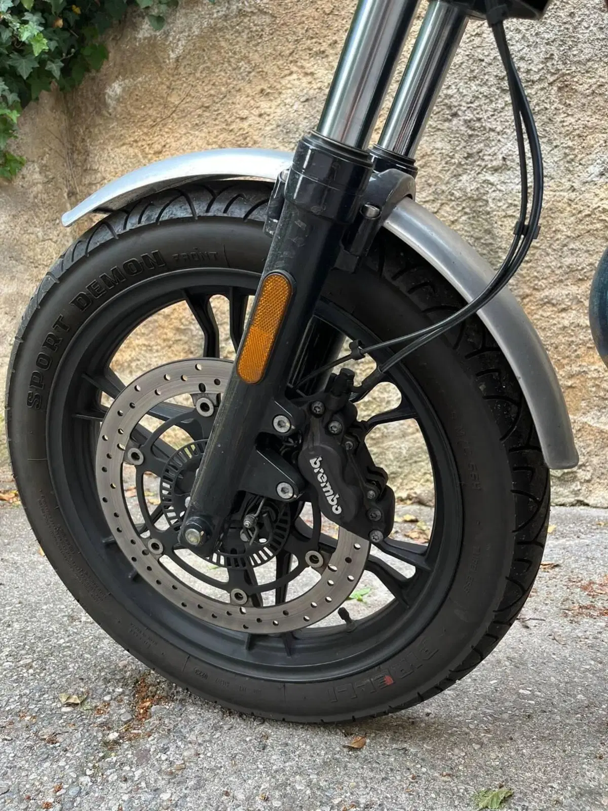 Moto Guzzi V7 III Milano (2018 - 20) (11)