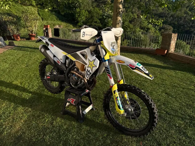 Husqvarna FE 350 Rockstar Edition (2021) (2)