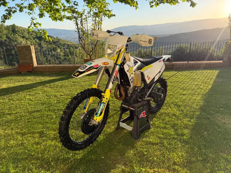 Husqvarna FE 350 Rockstar Edition (2021) (3)