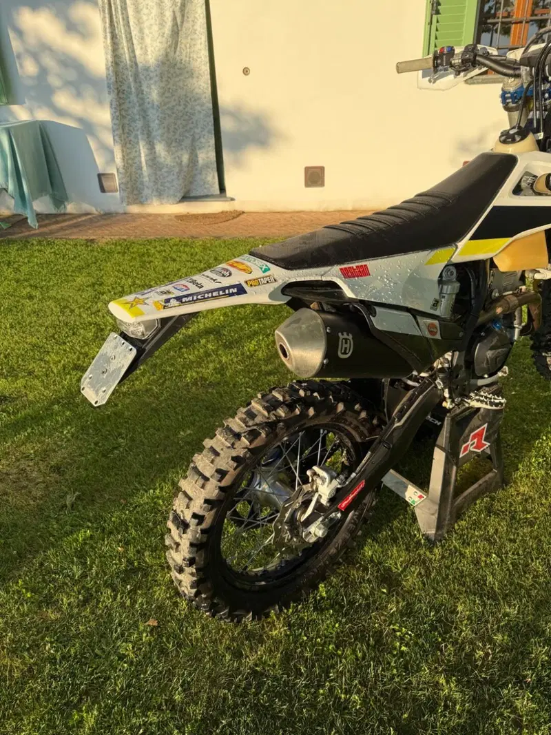 Husqvarna FE 350 Rockstar Edition (2021) (6)