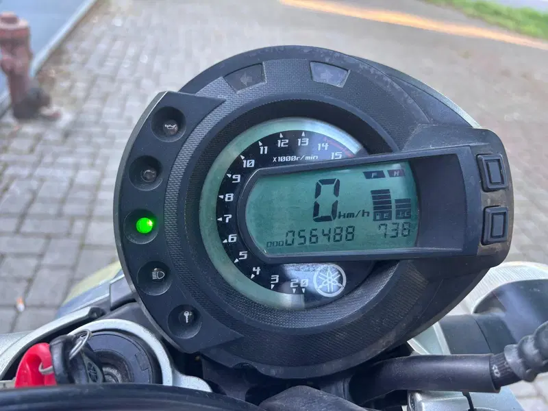 Yamaha FZ6 (2004 - 07) (5)