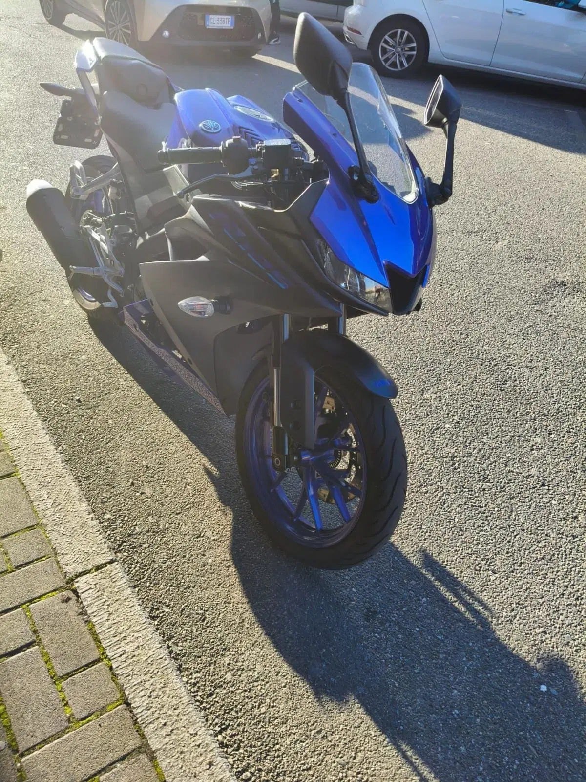 Yamaha YZF R125 (2023 - 26) (4)