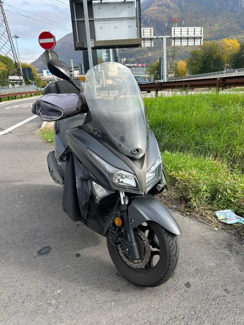 Kymco X-Town 300i ABS (2016 - 20) (2)