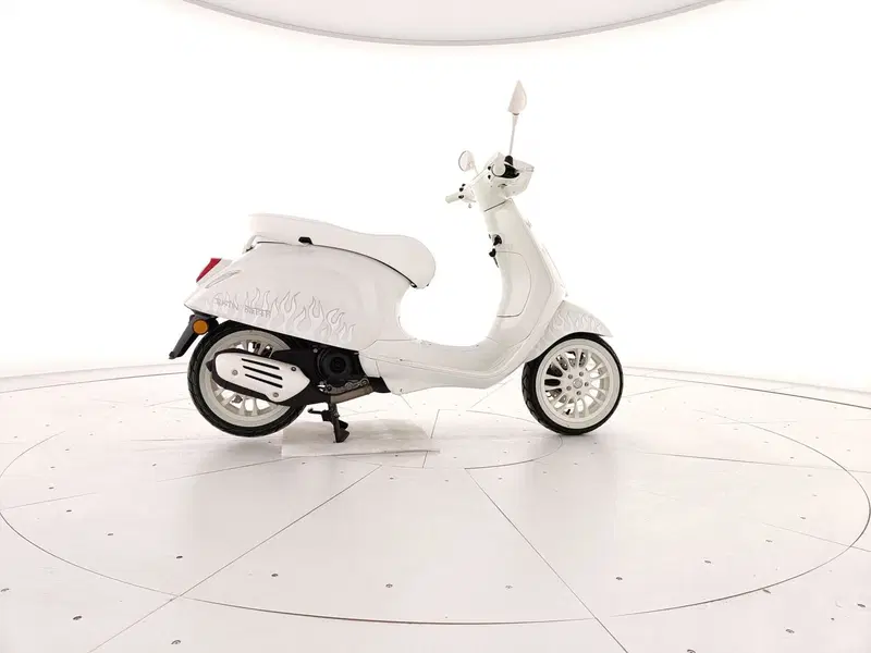 Vespa Sprint 50 Justin Bieber (2022 - 24) (5)