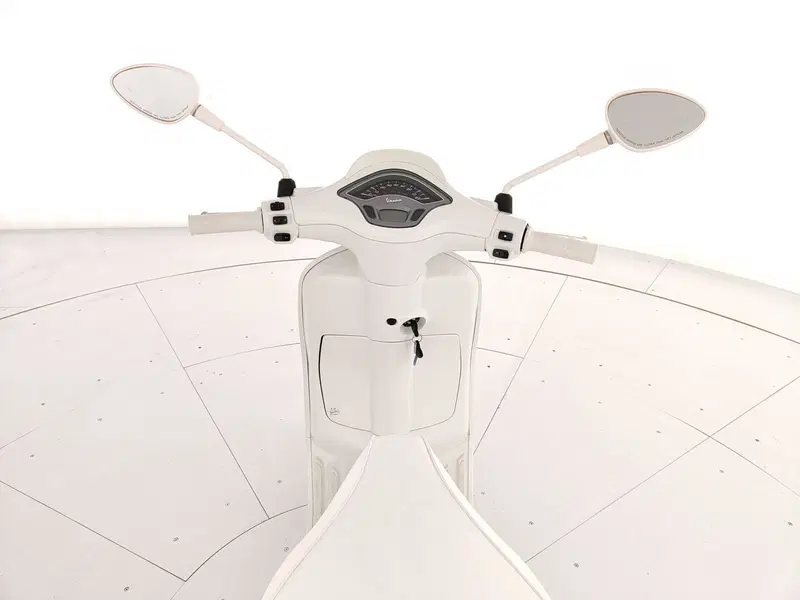 Vespa Sprint 50 Justin Bieber (2022 - 24) (11)