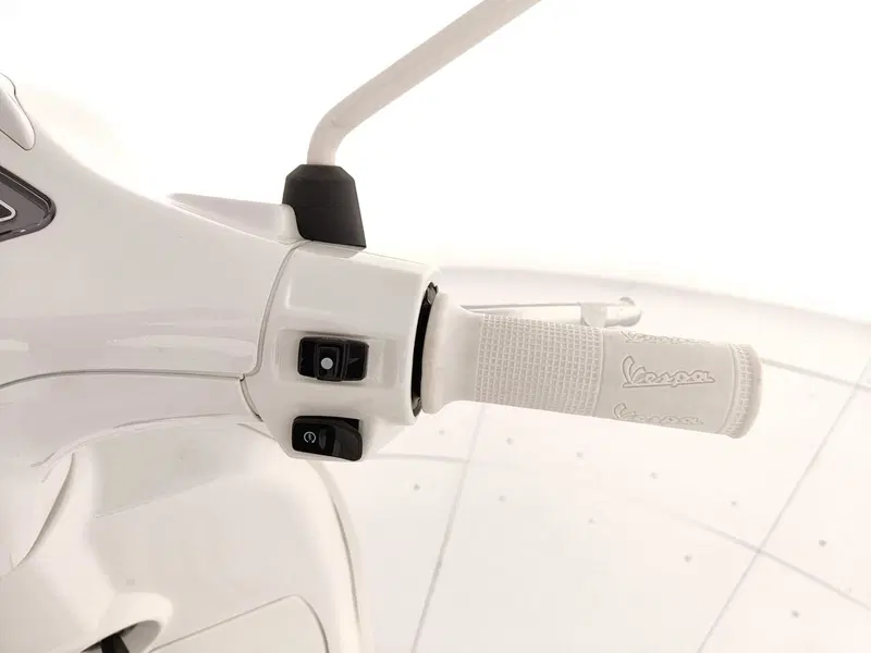 Vespa Sprint 50 Justin Bieber (2022 - 24) (14)