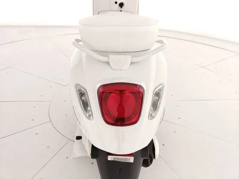 Vespa Sprint 50 Justin Bieber (2022 - 24) (9)