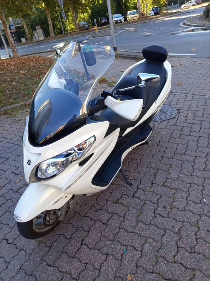 Suzuki Burgman AN 400 ABS (2010 - 13)