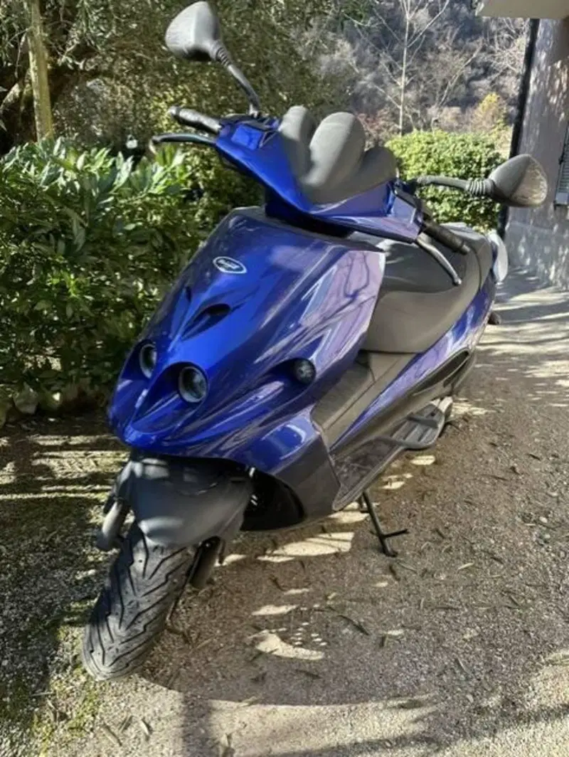 Malaguti F12 Phantom Max 200