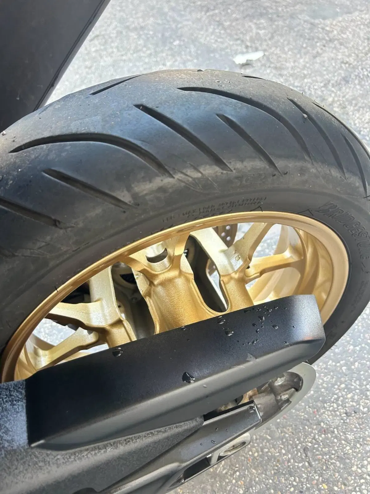 Yamaha T-Max 560 Tech Max (2022 - 24) (4)