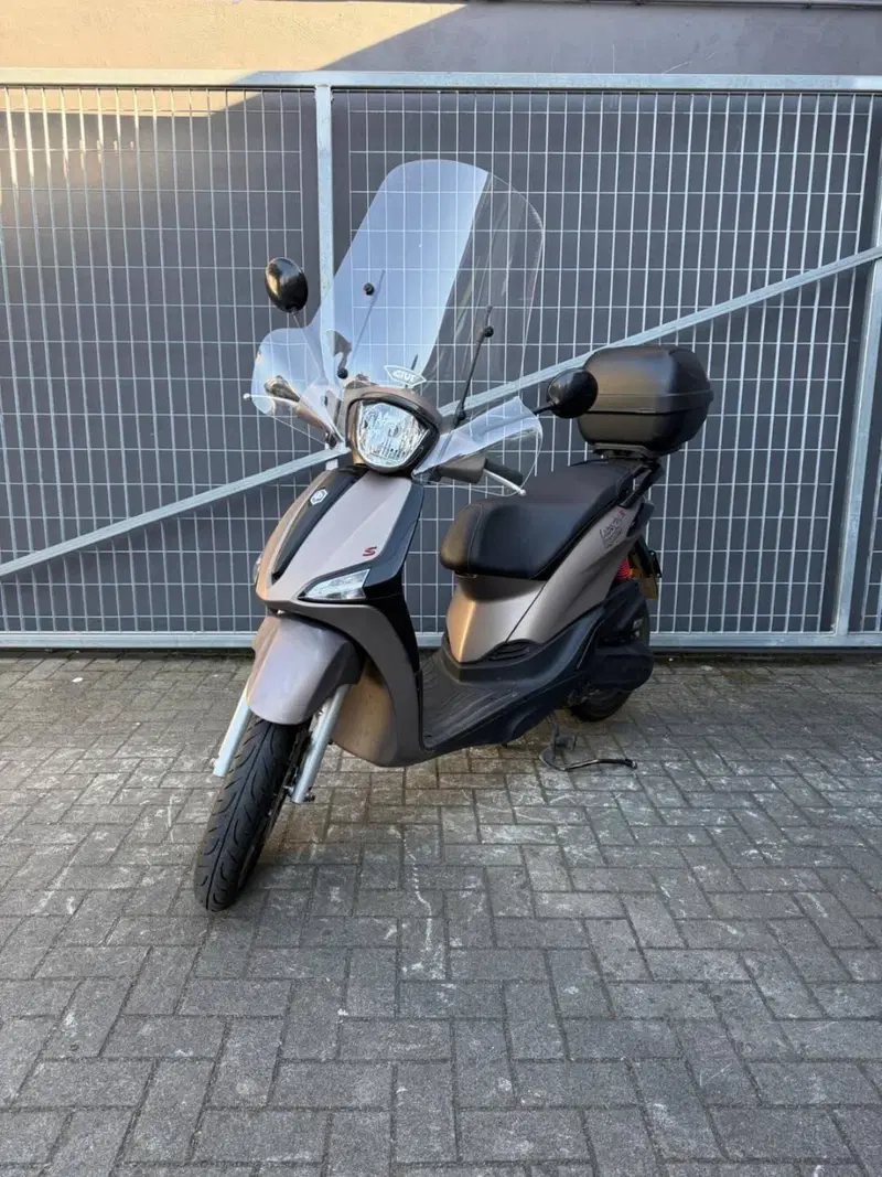 Piaggio Liberty 50 3V S (2021 - 24) (3)