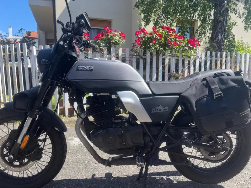 Brixton Motorcycles Felsberg 250 (2021 - 25) (2)