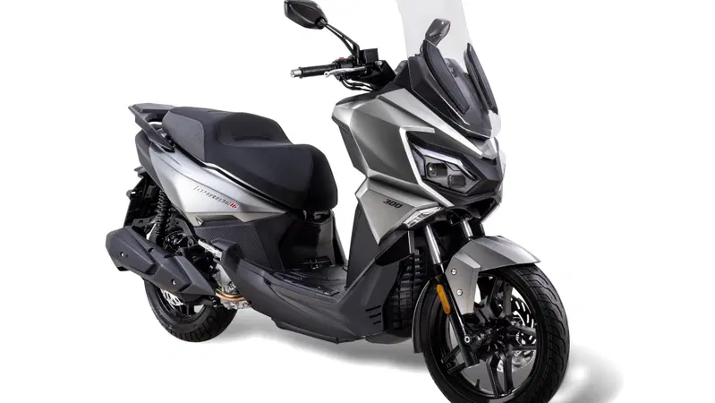 SYM lancia il nuovo Joyride 300 MY 2026, mai cos&igrave; completo [GALLERY]