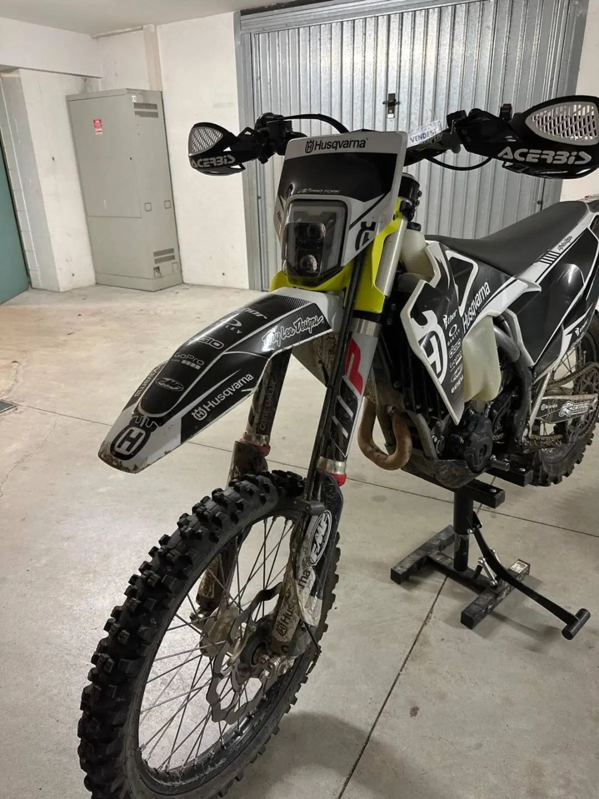 Husqvarna FE 250 (2021) (2)