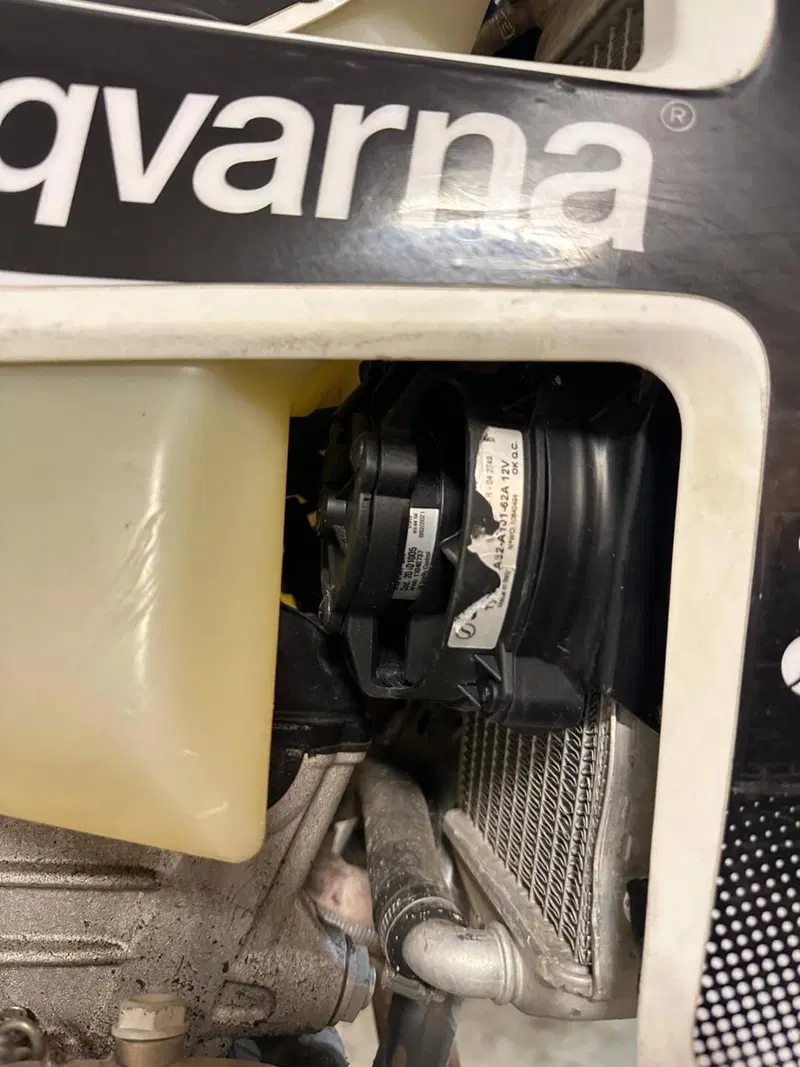 Husqvarna FE 250 (2021) (7)