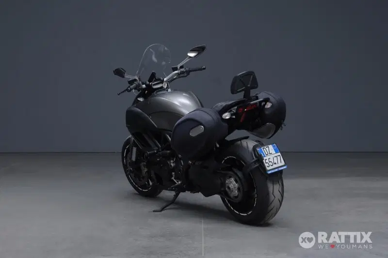 Ducati Diavel 1200 Carbon (2010 - 13) (5)