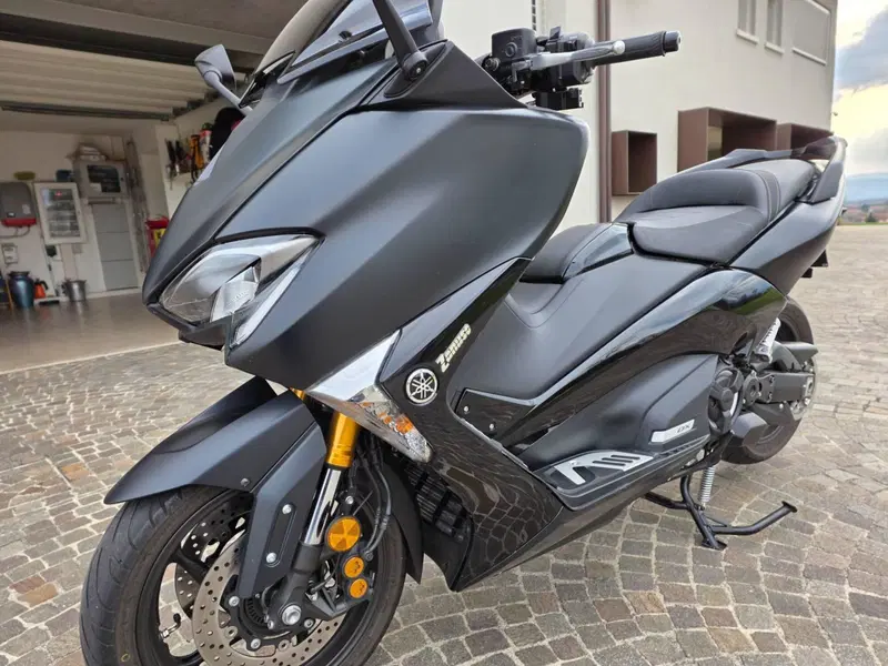 Yamaha T-Max 530 DX (2017 - 19)