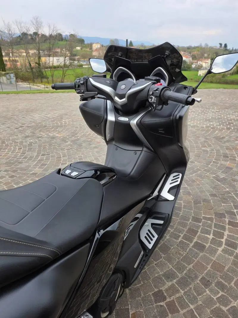 Yamaha T-Max 530 DX (2017 - 19) (6)