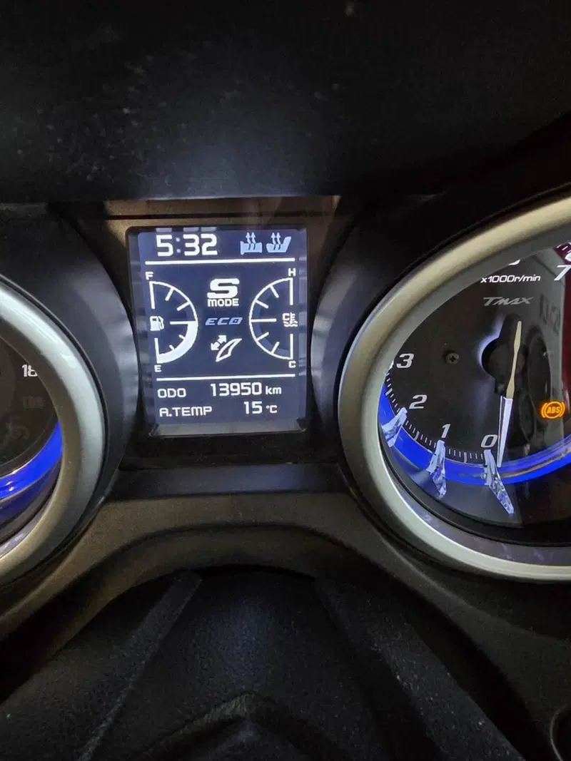 Yamaha T-Max 530 DX (2017 - 19) (8)