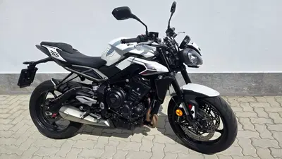 Triumph Street Triple 765 R (2023 - 26) usata