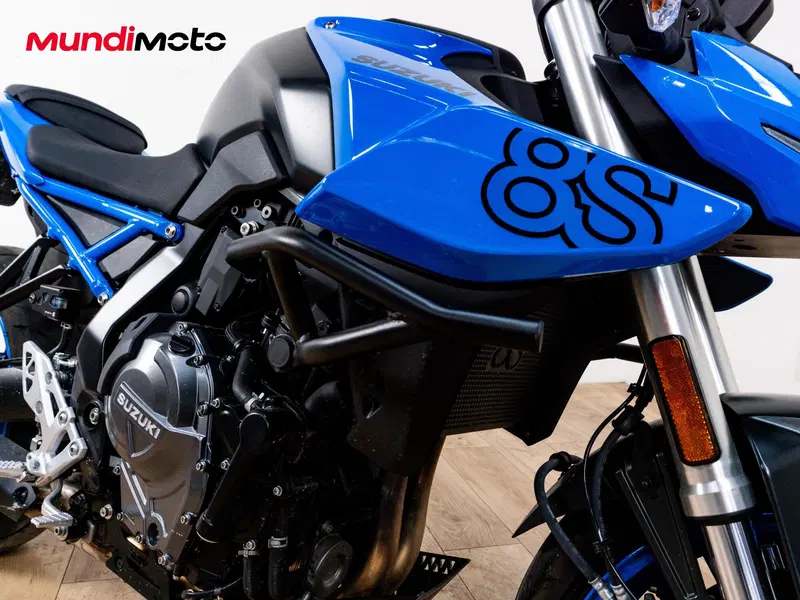 Suzuki GSX-8S (2025 - 26) (5)