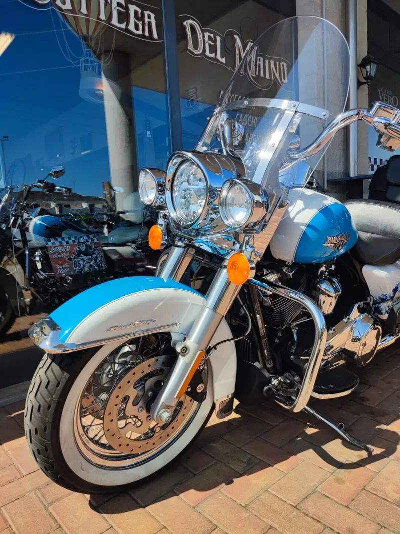 Harley-Davidson 107 Road King Classic (2017 - 18) - FLHRC (5)