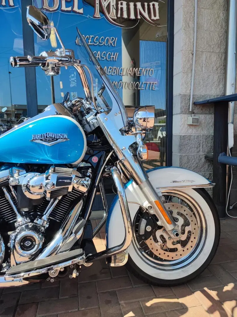 Harley-Davidson 107 Road King Classic (2017 - 18) - FLHRC (11)