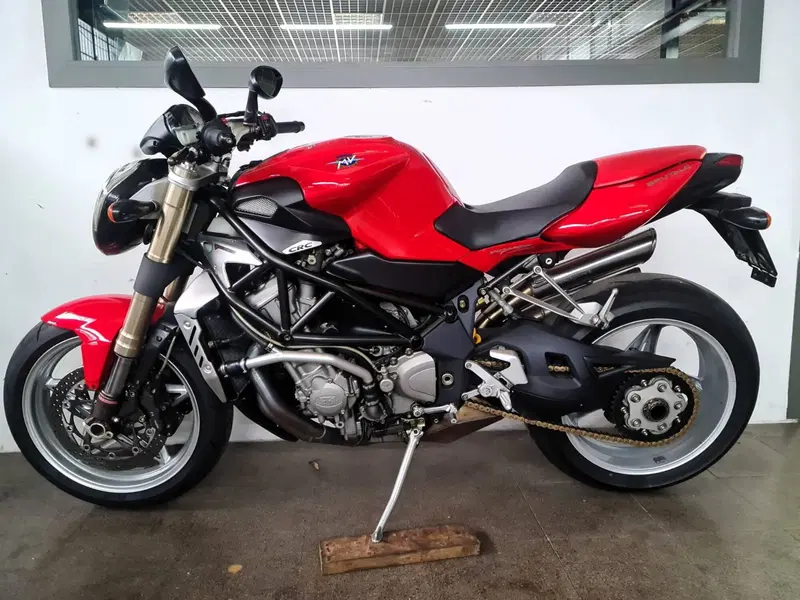 MV Agusta BRUTALE 910 S - REGISTRO STORICO FMI TARGA ARGENTO (2)