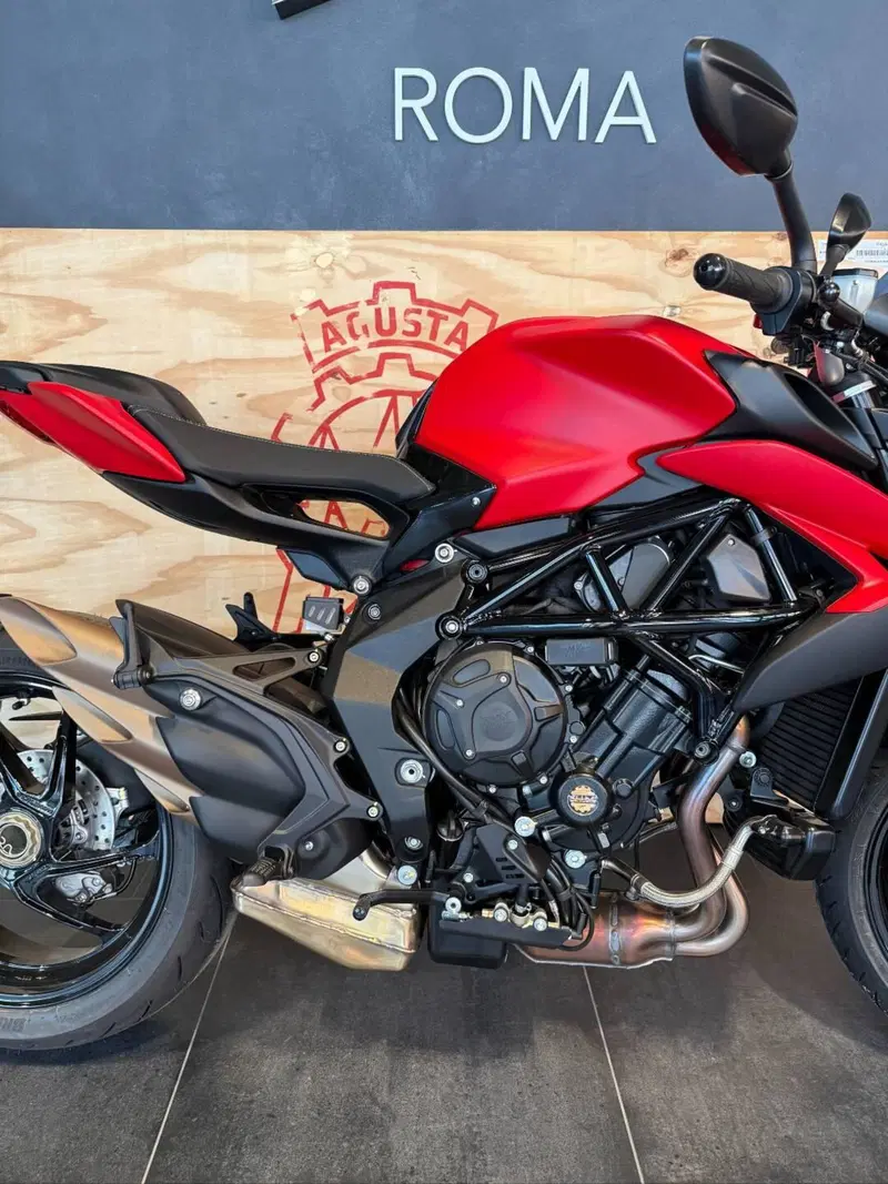 MV Agusta Brutale 800 (2026) (8)