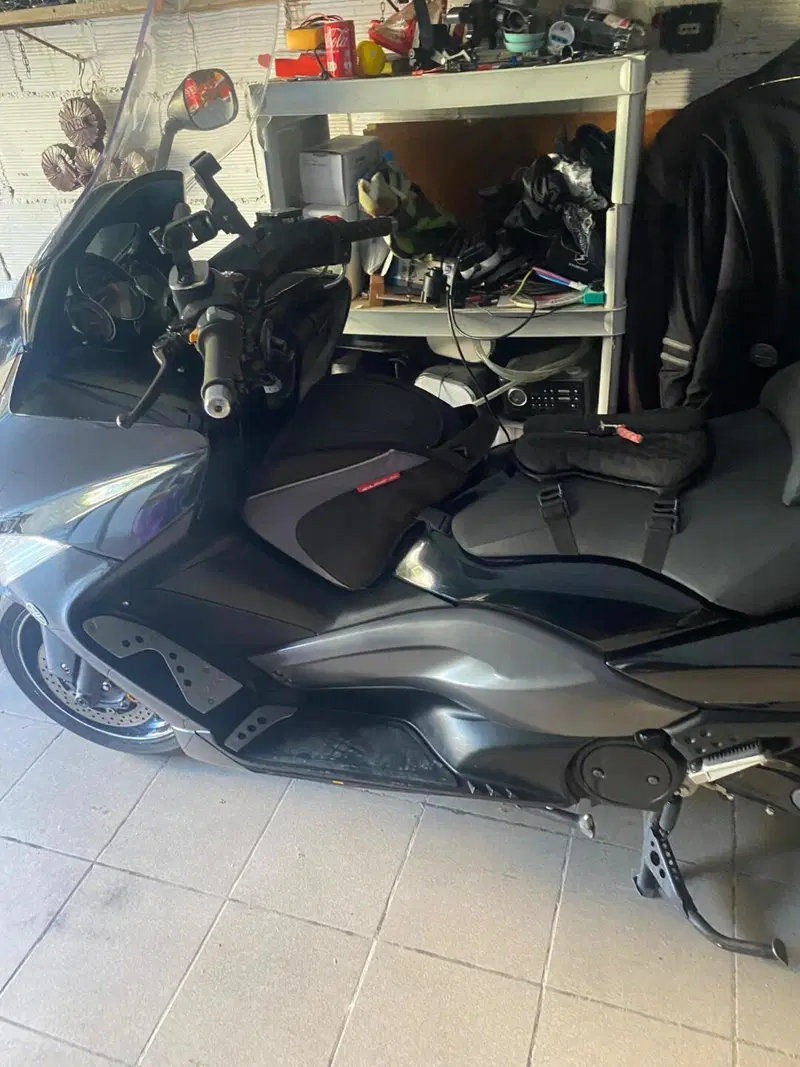 Yamaha T-Max 500 (2008 - 12) (2)