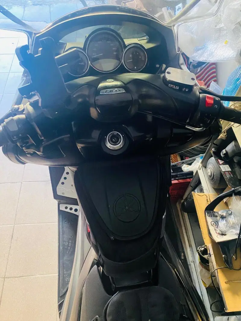Yamaha T-Max 500 (2008 - 12) (3)