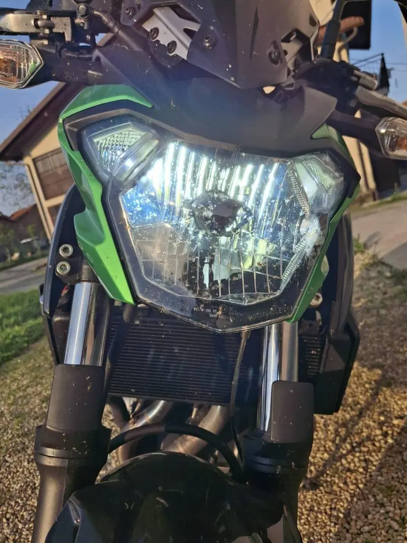 Kawasaki Z 650 (2017 - 19) (9)