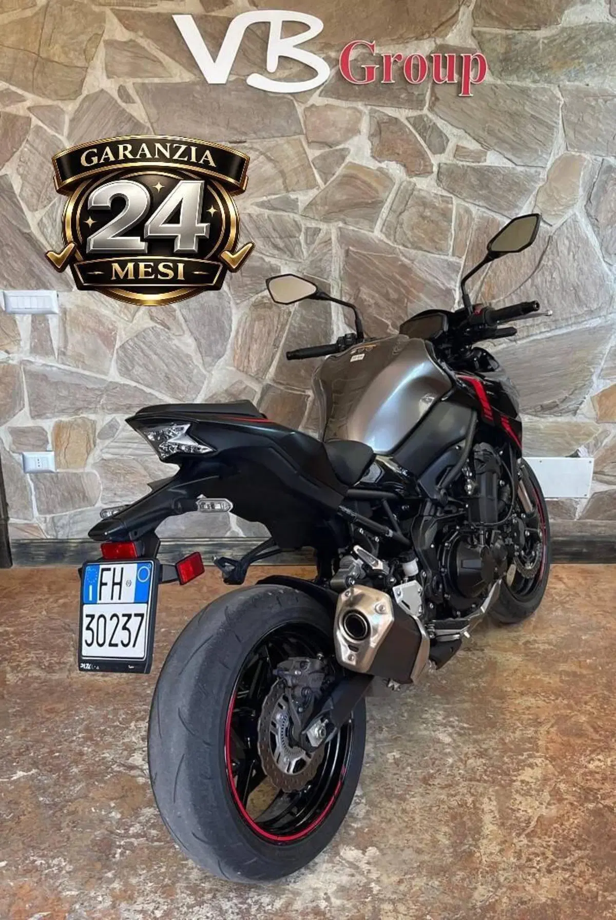 Kawasaki Z 900 (2021 - 24) (4)