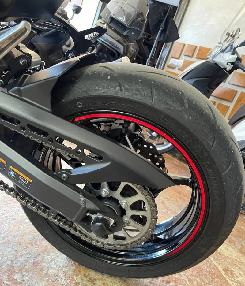 Kawasaki Z 900 (2021 - 24) (14)
