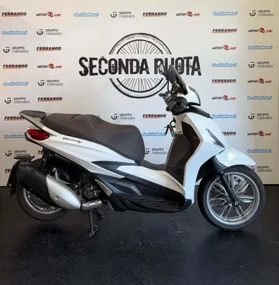 Piaggio Beverly 300 ABS-ASR (2021 - 25) usata
