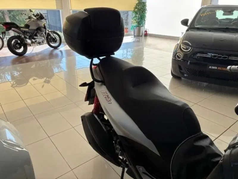 Piaggio MP3 300 ABS Hpe (2021 - 24) (6)