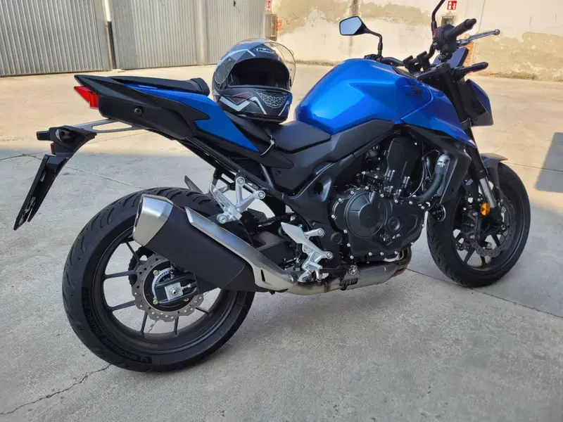 Honda CB 750 Hornet (2025) (3)