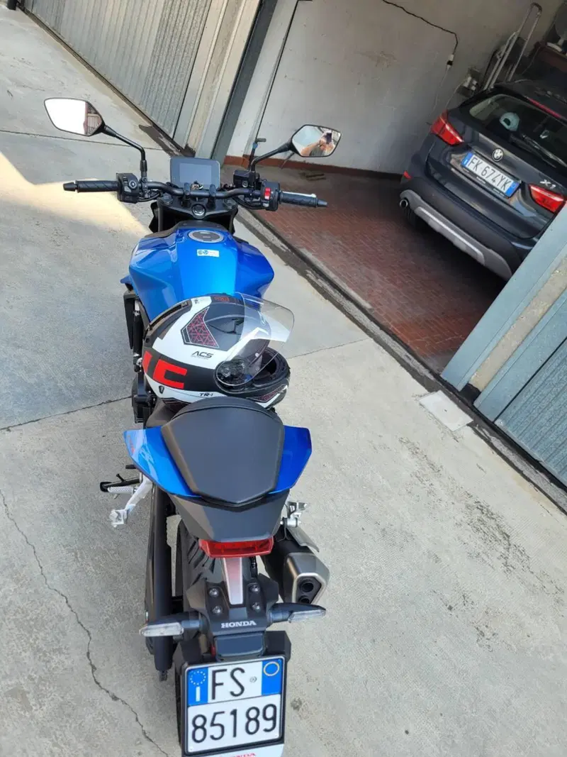 Honda CB 750 Hornet (2025) (7)