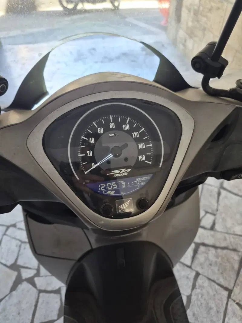 Honda SH 125 Mode (2021 - 23) (5)