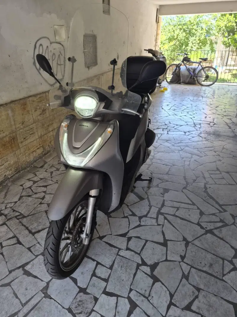 Honda SH 125 Mode (2021 - 23) (6)