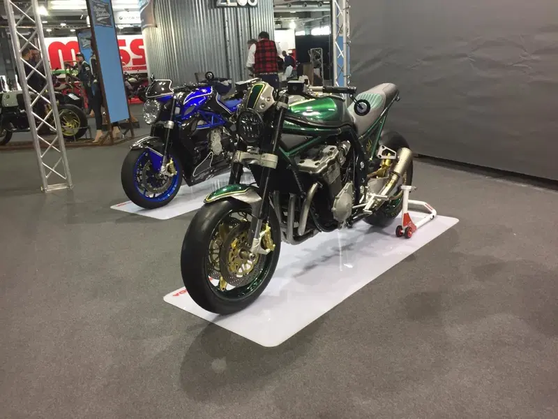 Suzuki GSF 1200 Bandit (1997 - 00) (2)
