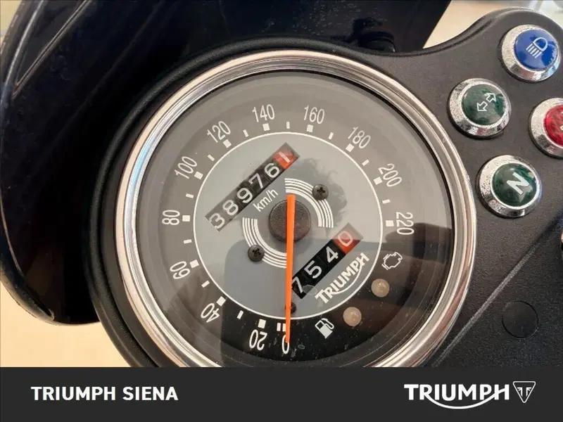 Triumph Bonneville (2007 - 16) (13)