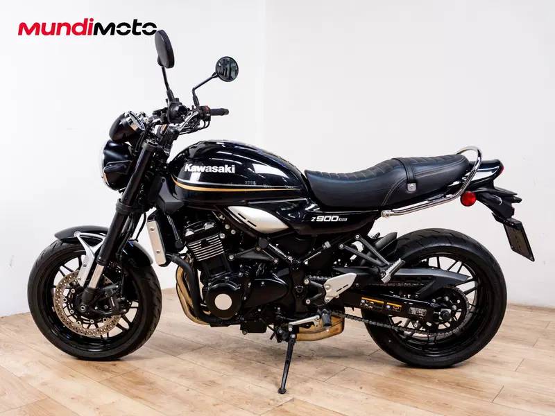 Kawasaki Z 900 RS (2021) (6)