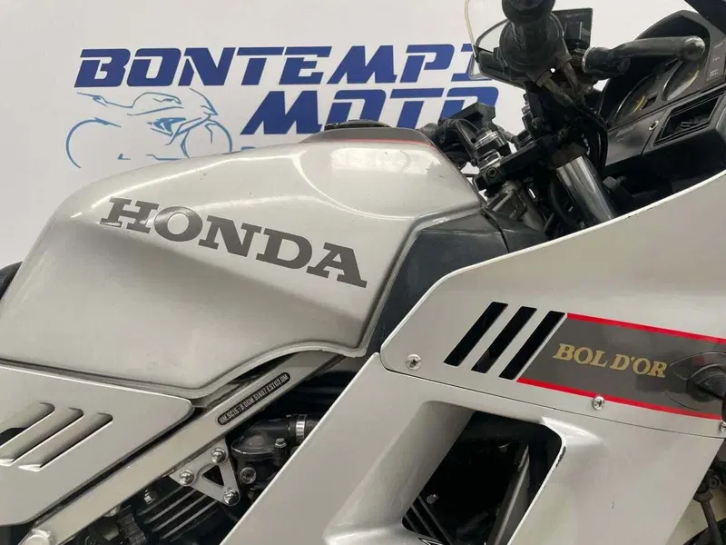 Honda VF 1000 F2 (1985 - 87) (3)